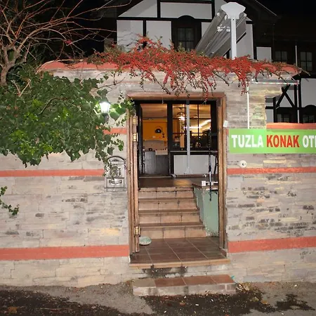 Tuzla Konak מלון