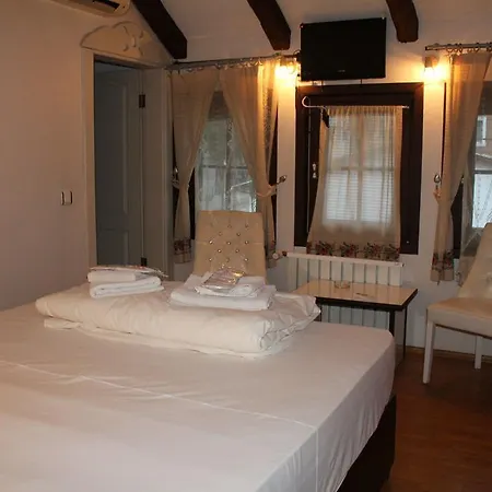 Tuzla Konak 3*